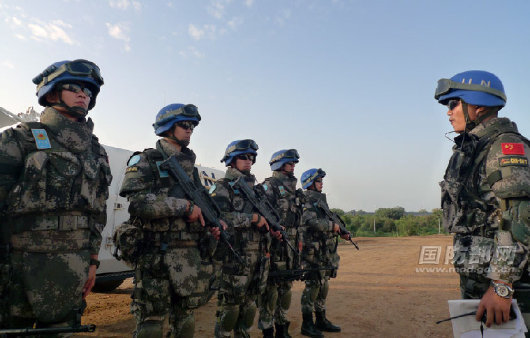中国首支维和步兵营在南苏丹正式巡逻执勤