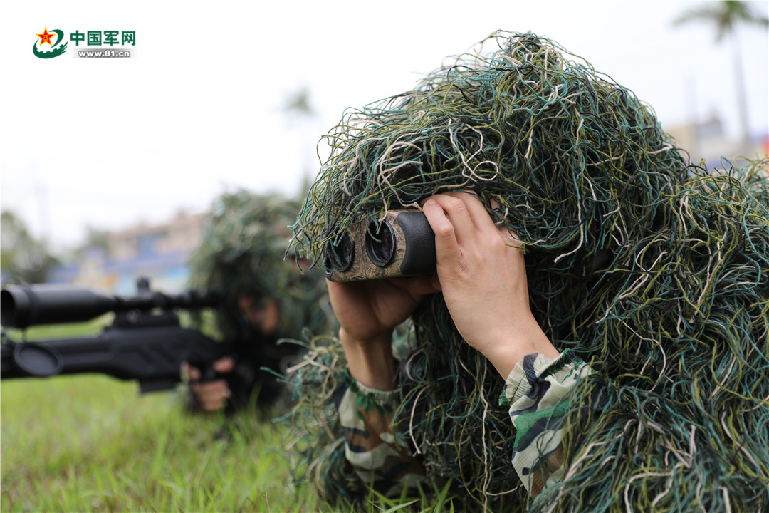一组镜头带你直击特战队员训练精彩瞬间 - 中国军网