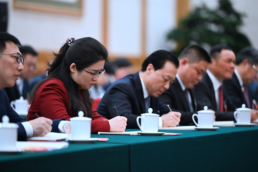 两会第一观察·瞬间丨21张图片带你走进总书记参加江苏代表团审议现场