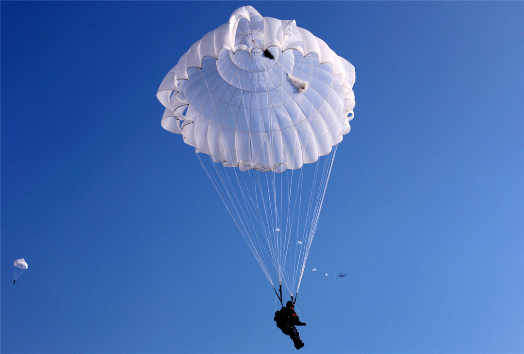 军用降落伞图片图片