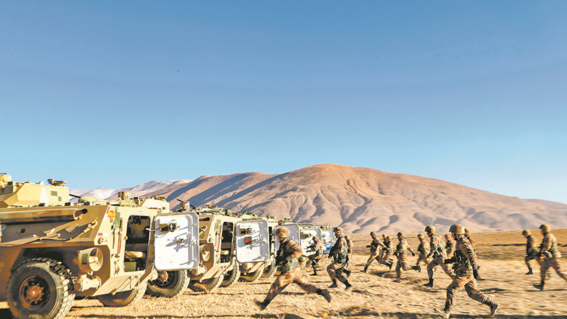 直击演训场丨闻令而动！西藏山南军分区开展山地战斗演练