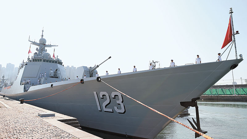 中国海军第42批护航编队起航赴亚丁湾