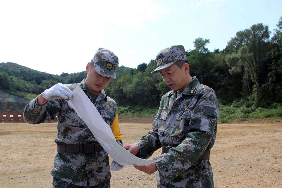 军医军护的"双实"训练 - 中国军网