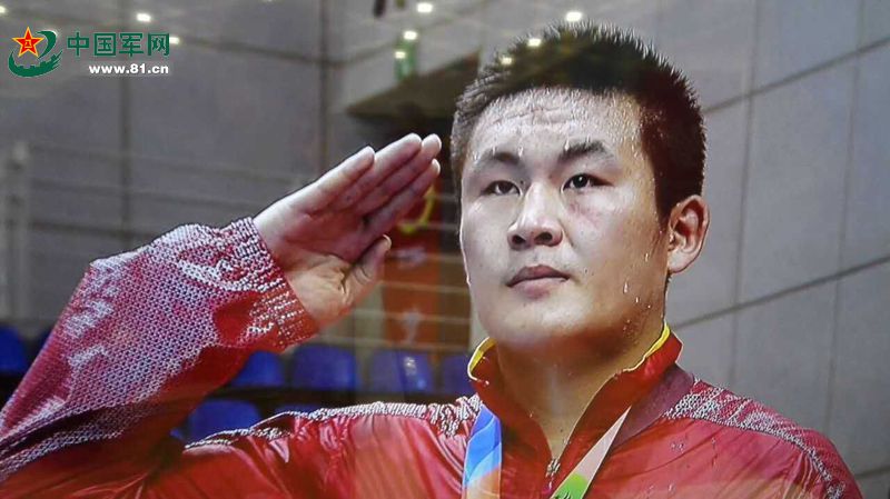 中国男子拳手牟海鹏夺冠中国军团勇揽第28金