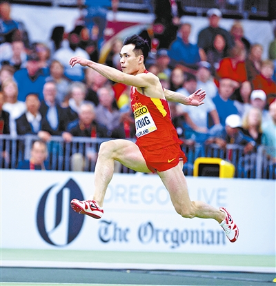 室内田径世锦赛我国选手董斌三级跳夺冠