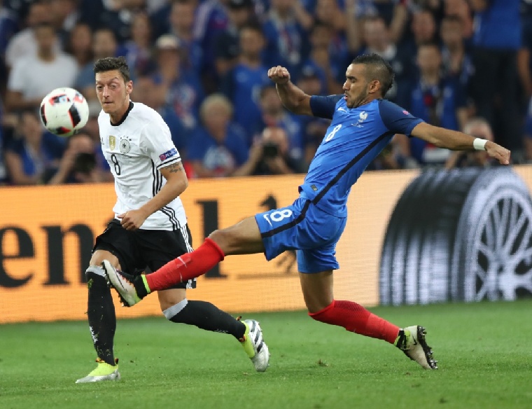 欧洲杯半决赛:法国队晋级决赛