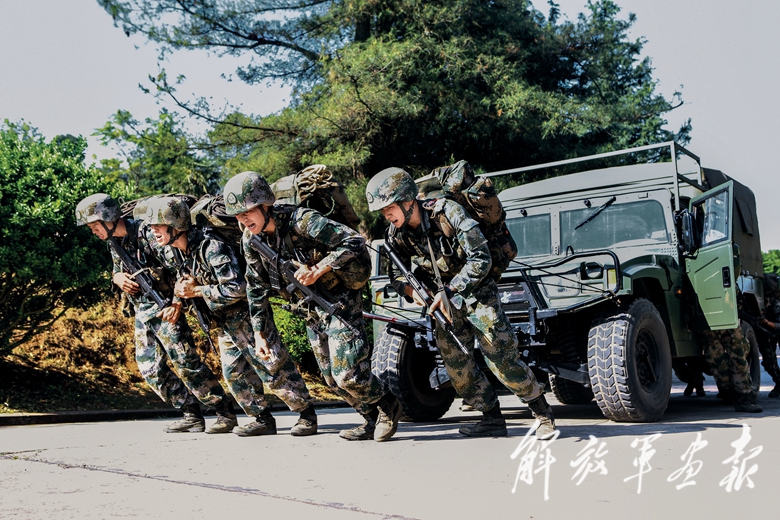 勇士争锋:陆军第75集团军某特战旅跨昼夜考核比武