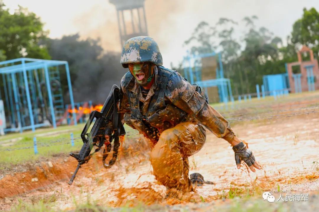 影像志|陆战队员的风雨兼程 - 中国军网