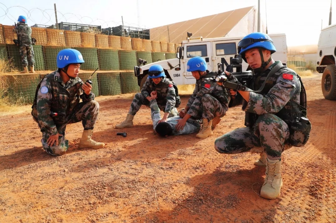 中国人民武装警察学院_合肥黑帮武装对抗警察_武装突袭3怎么变警察