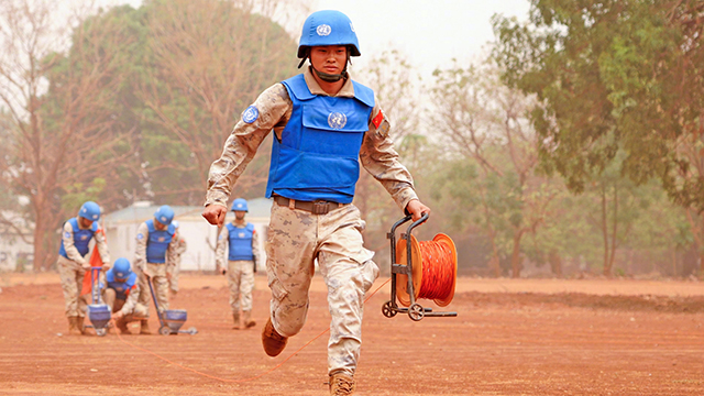 中央军委批准中国人民解放军唯一新闻门户网站