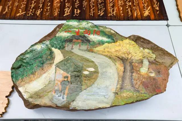 大山站哨的歲月陽暉向黨,陽剛頑強,陽光自信銅絲手工制作《扎根樹》