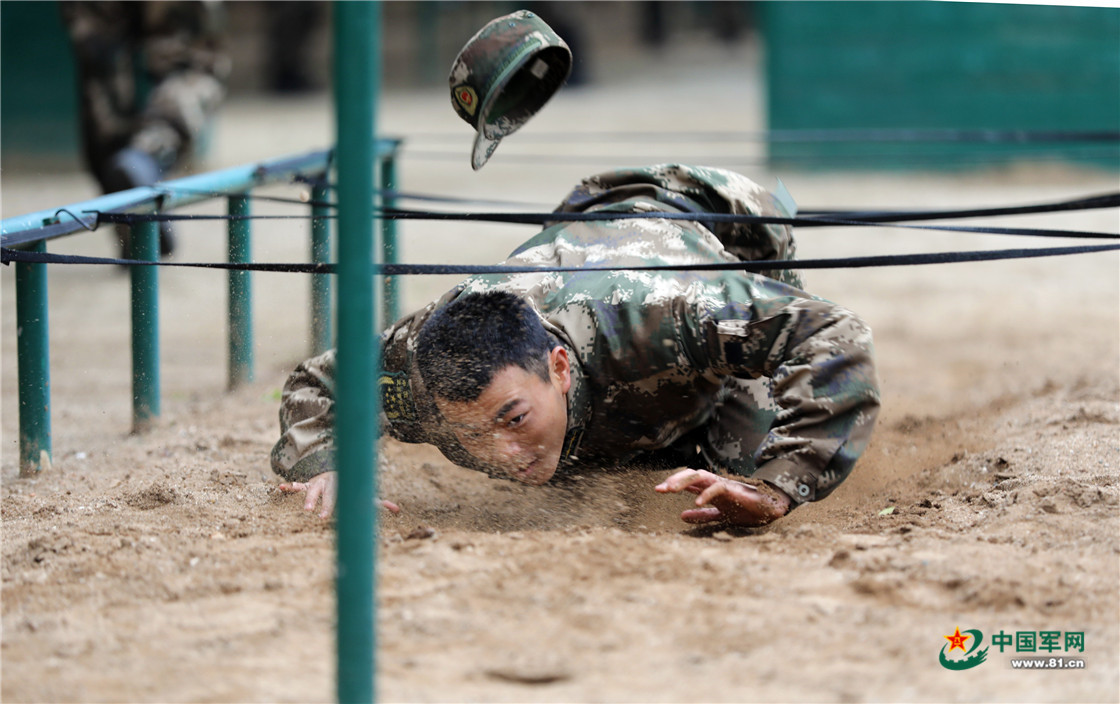 敢挑战吗?武警莆田支队勤训轮换练兵热潮高涨