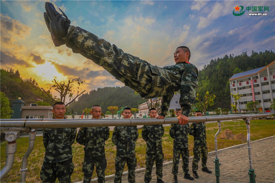 中国武警2014图片