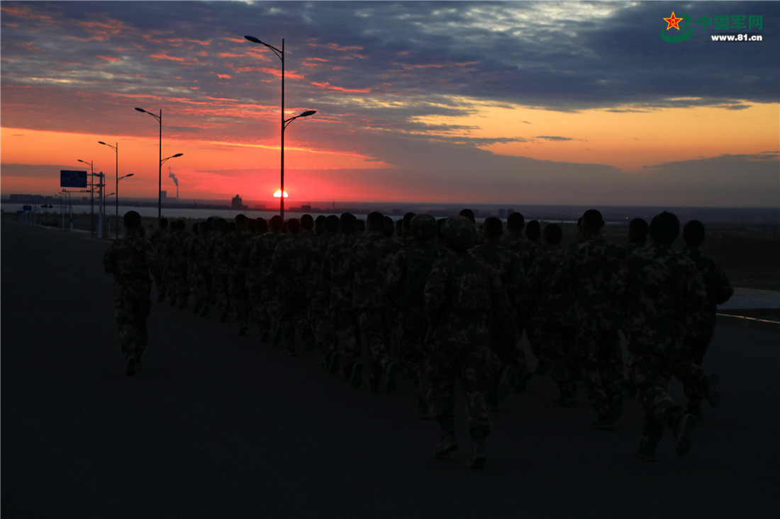 向战而行!武警新疆总队克拉玛依支队实战化训练激战正酣