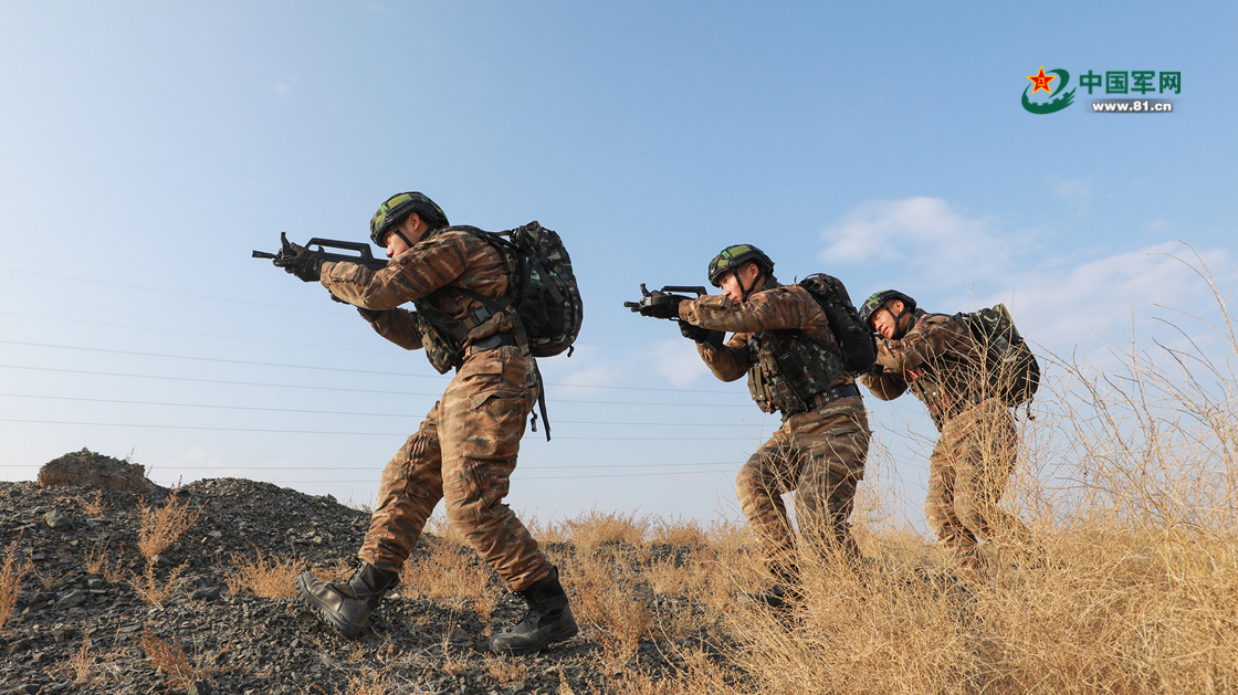 武警新疆总队克拉玛依支队开展实战化反恐演练