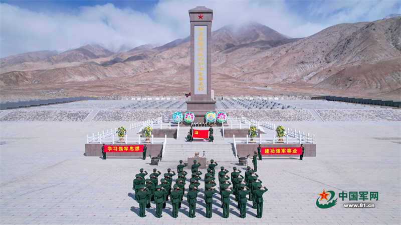 清明寄哀思,他们前往海拔4280米的康西瓦烈士陵园缅怀英烈