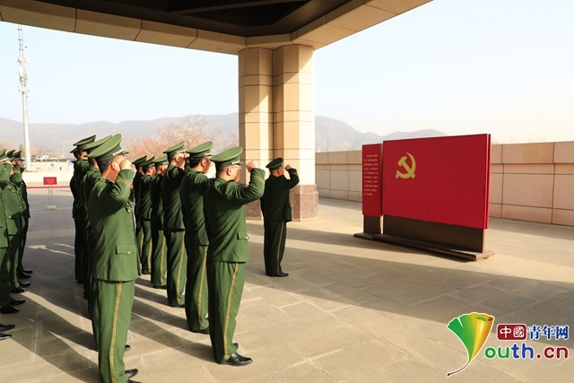 感悟初心力量 武警北京总队执勤第十五支队组织党员干部赴香山革命