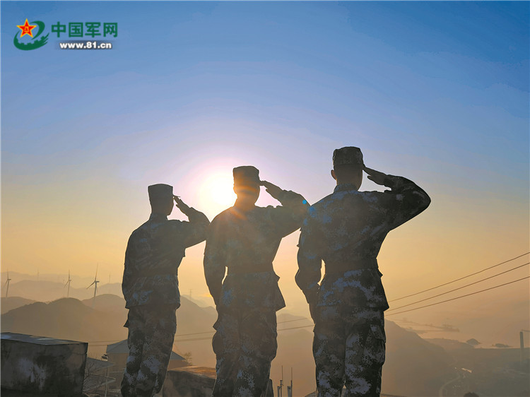 坚守|走近边防军人,感受属于军人的"特殊年味"