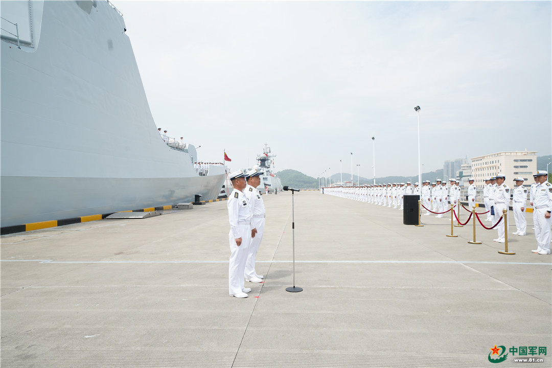 海军第38批护航编队从舟山启航 - 中国军网