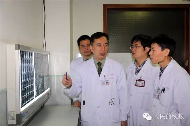 骨科牛人林斌能在半粒米内动刀子