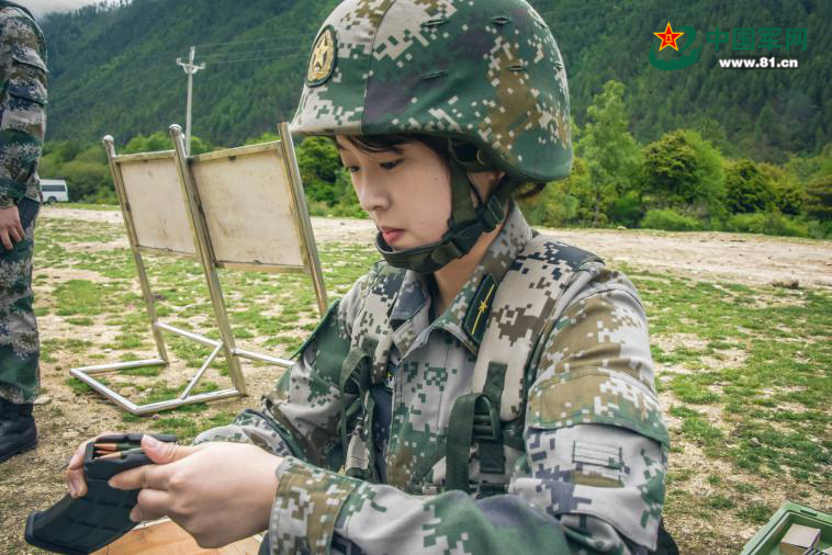 穿上军装的她们,美的不只是颜值!