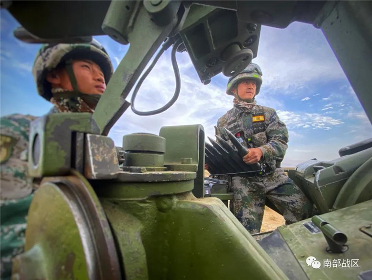 直击"战场",这个旅挺进西北大漠砺精兵